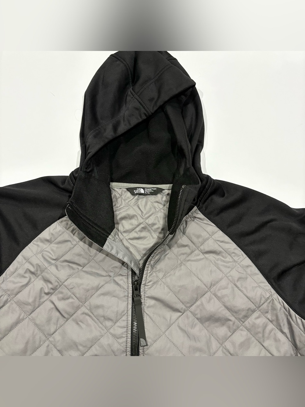 The North Face Womens XL Gray Black Quilted Hooded Jacket Full Zip Hybrid - Picture 3 of 9